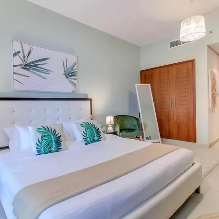 Durrani Homes - Luxurious Studio near Dubai Mall with pool view Extérieur photo
