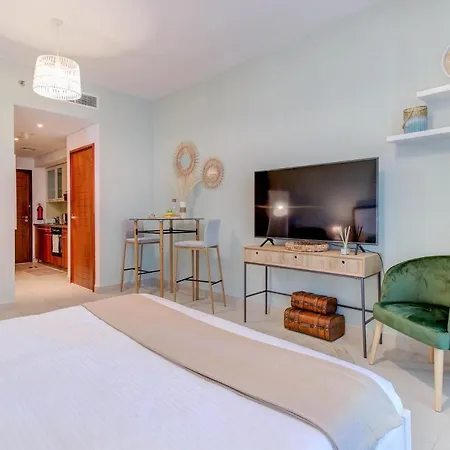 Durrani Homes - Luxurious Studio near Dubai Mall with pool view Extérieur photo