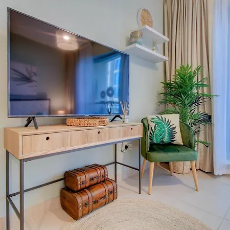 Durrani Homes - Luxurious Studio near Dubai Mall with pool view Extérieur photo