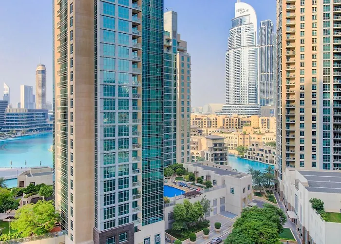 Durrani Homes - Luxurious Studio near Dubai Mall with pool view