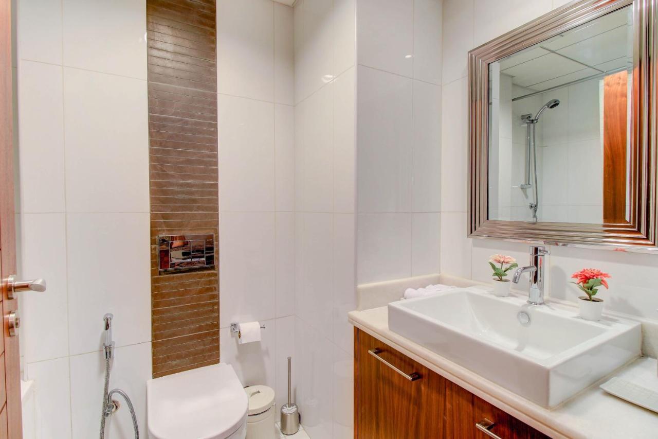 Appartement Durrani Homes - Luxurious Near Mall With Pool View Dubaï