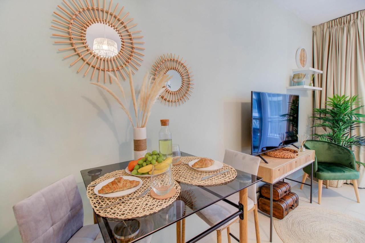 Durrani Homes - Luxurious Near Mall With Pool View * Dubaï