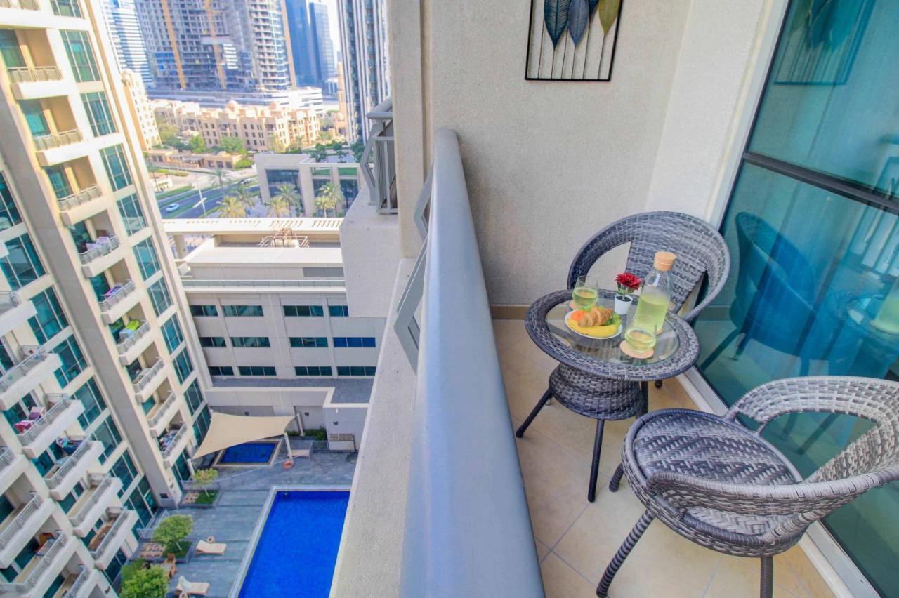 Durrani Homes - Luxurious Near Mall With Pool View * Dubaï