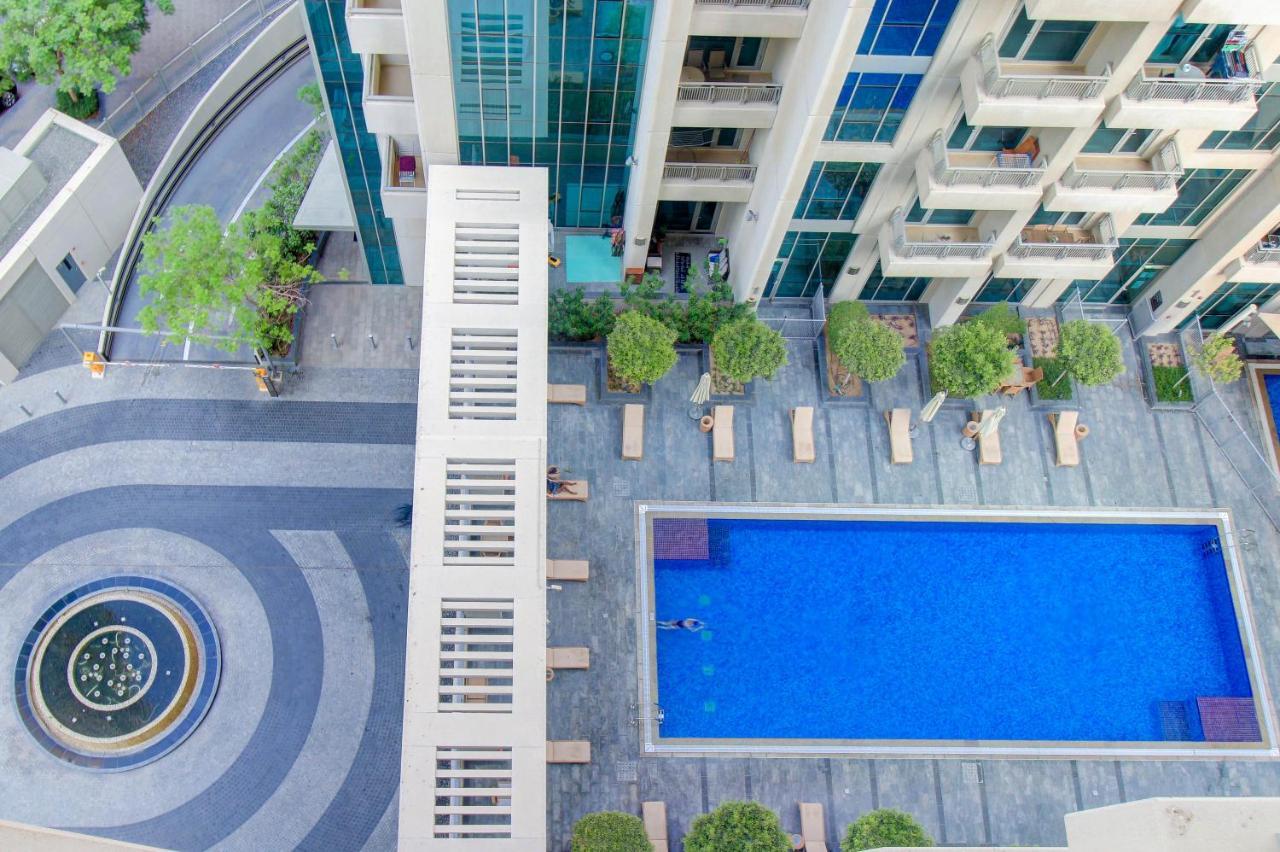 Appartement Durrani Homes - Luxurious Near Mall With Pool View *
