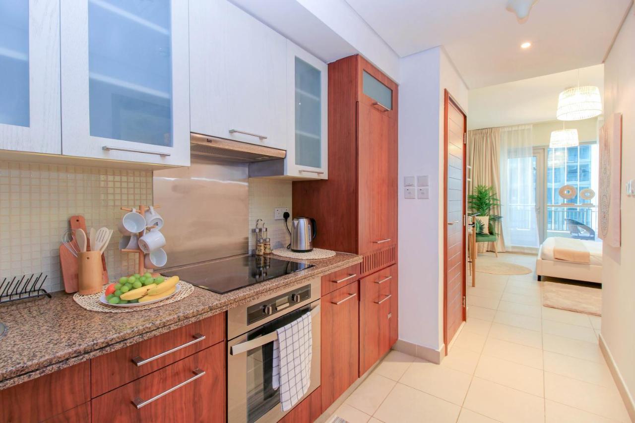 Durrani Homes - Luxurious Near Mall With Pool View Appartement
