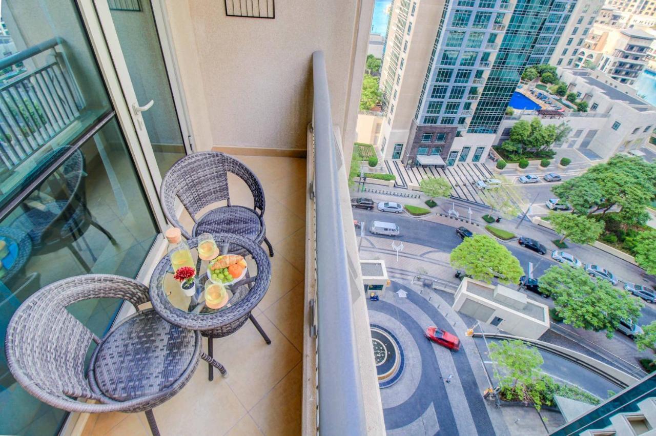 Appartement Durrani Homes - Luxurious Near Mall With Pool View